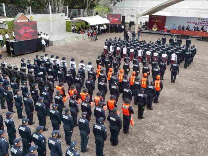 GOBERNADORA ANUNCIA PUESTA EN MARCHA DE PROGRAMA DE VIVIENDA PARA POLICÍAS