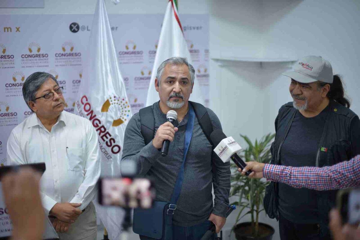 HONRA CONGRESO DE VERACRUZ MEMORIA DE LA PERIODISTA REGINA MARTÍNEZ