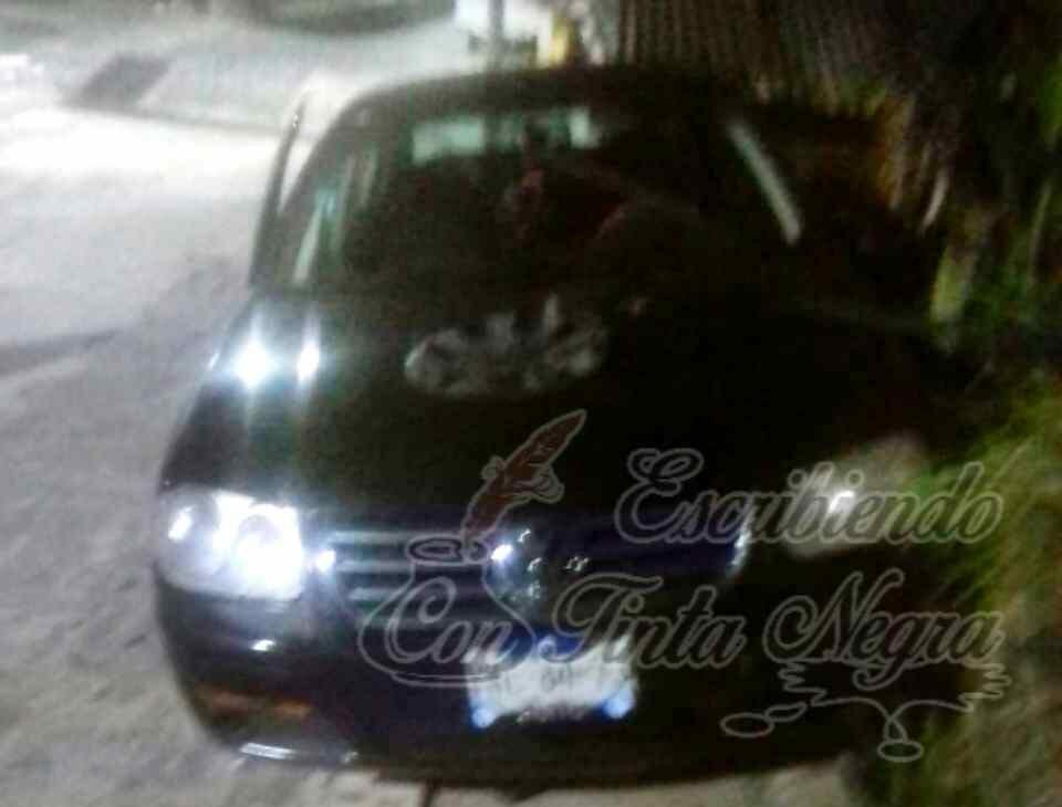 CHOCA CONTRA CAMIONETA Y VIVIENDA