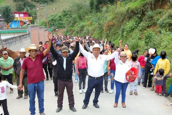 RECORRE ARMANDO MUÑOZ XOCOTLA, ZACATLA Y TENIXTEPEC