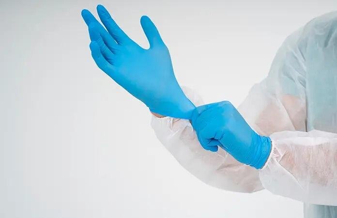 OMS ALERTA SOBRE USO EXCESIVO DE GUANTES MÉDICOS