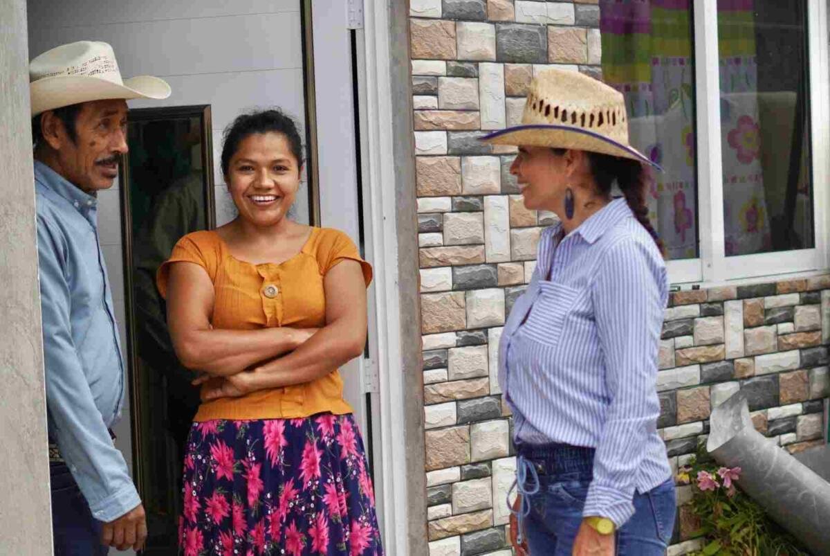 GUADALUPE Y CONTRABANDO VAN CON VIRIDIANA BRETÓN