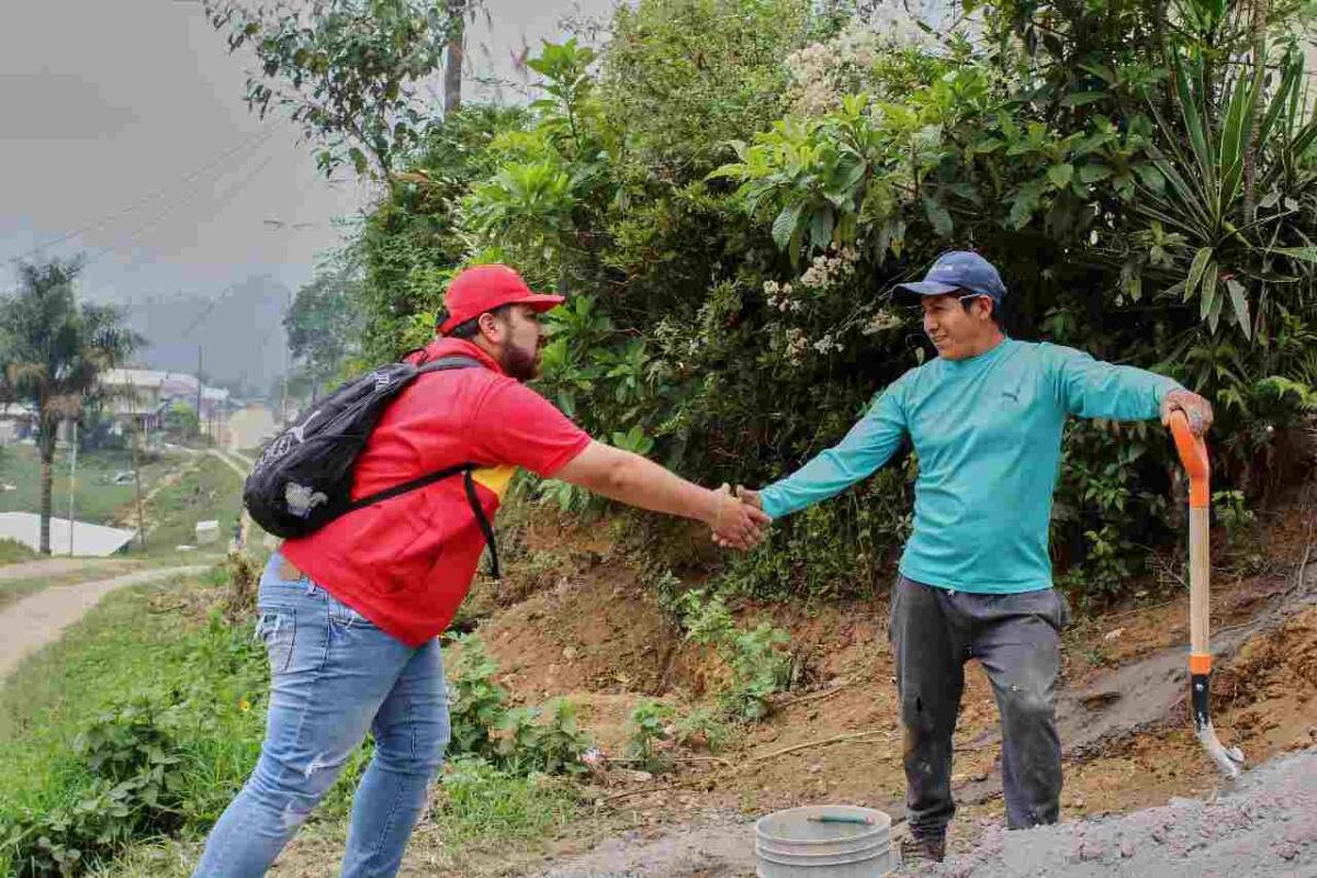 GOBIERNO CERCANO A LA GENTE; GARANTIZA ANDRÉS HERRERA