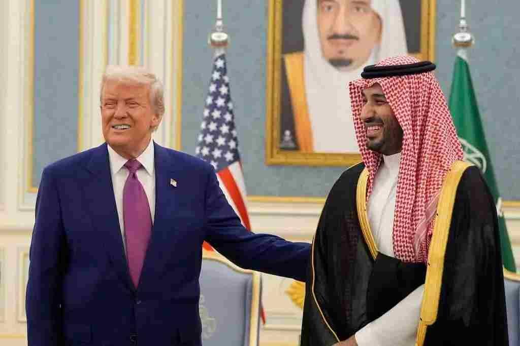 DONALD TRUMP ANUNCIA EL LEVANTAMIENTO DE SANCIONES A SIRIA