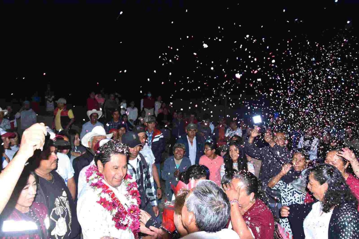 SE SUMA ATEOPA Y LA JOYA A GUSTAVO ESCUDERO