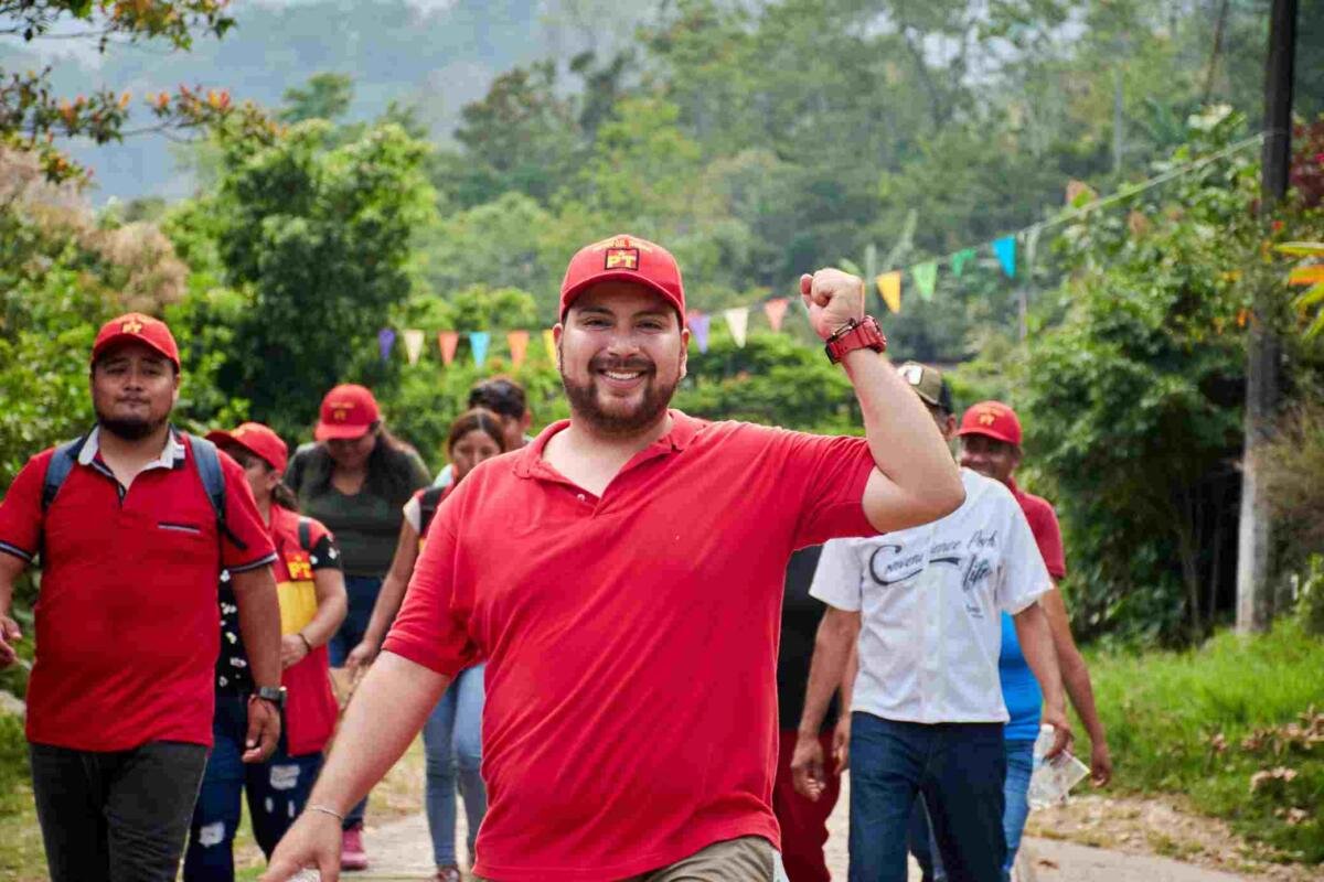 SE CONSOLIDA ANDRÉS HERRERA EN IXHUATLÁN