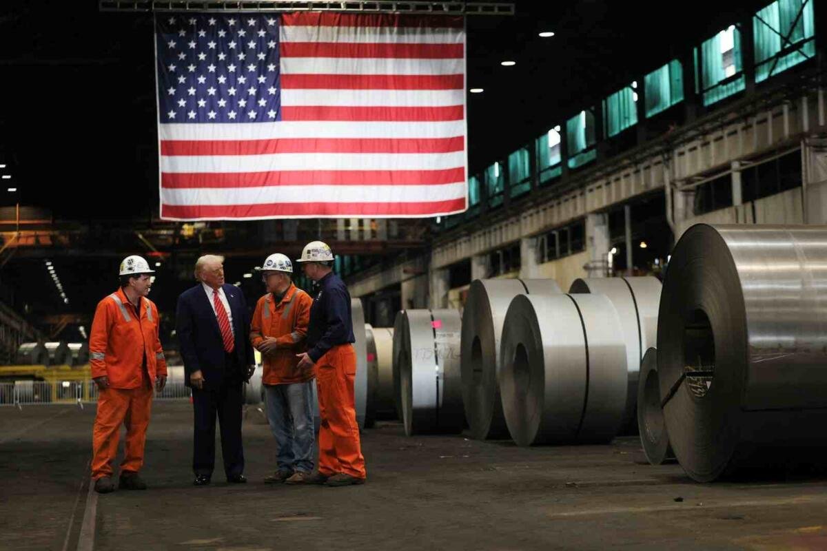 TRUMP SUBIRÁ LOS ARANCELES AL ACERO DEL 25% AL 50%