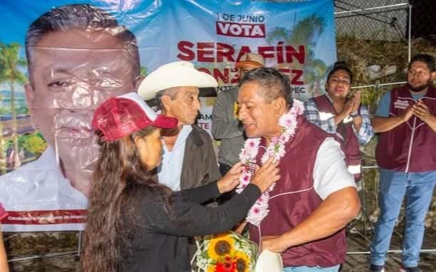 LLEGARÁ LA TRANSFORMACIÓN A COSCOMATEPEC: SERAFÍN GONZÁLEZ