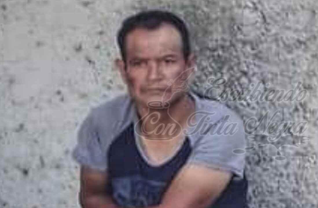 MACHETEO A POLICIA; SE QUEDA TRAS LAS REJAS