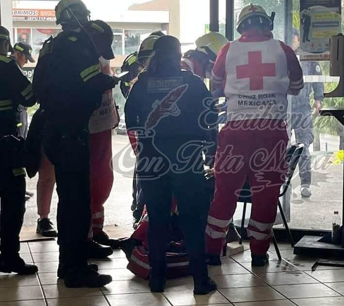 LO ASALTAN EN PLAZA ONCE; SE LLEVAN MEDIO MILLÓN