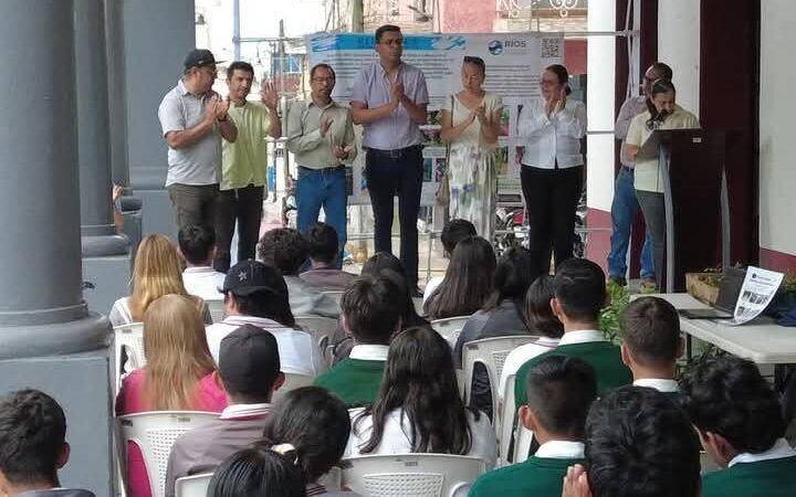 EMPRENDEN RED DE VIVEROS Y HUERTOS ESCOLARES