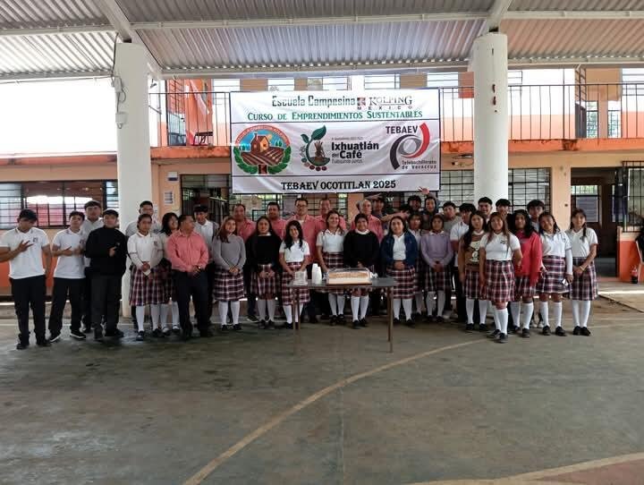 IMPARTEN CURSOS SOBRE CULTIVOS SUSTENTABLES EN IXHUATLÁN
