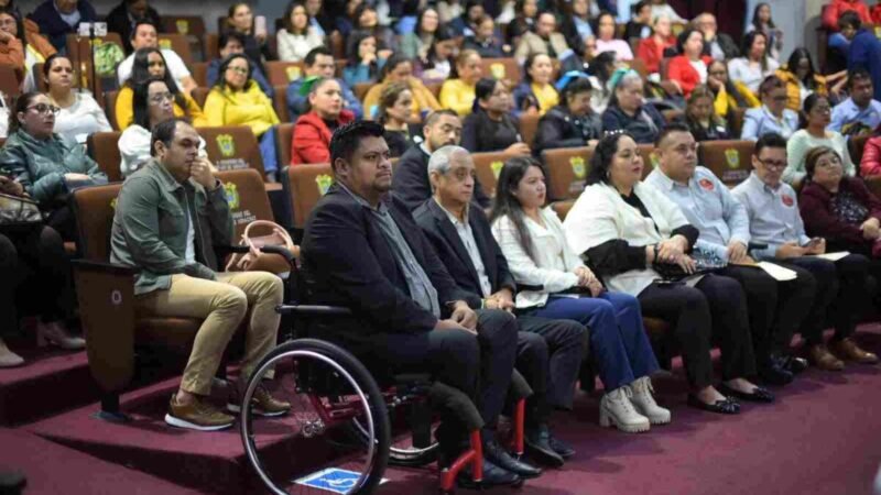 RECONOCE DIPUTADO LABOR DE MAESTROS DE EDUCACIÓN ESPECIAL