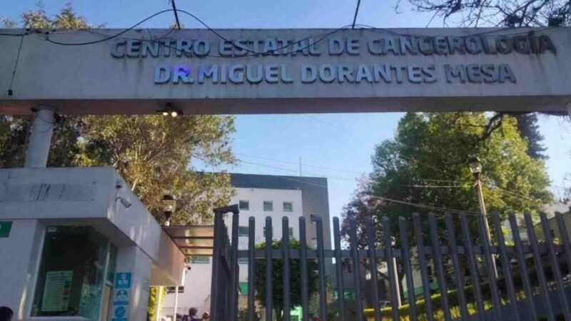 ENFERMOS DE CÁNCER, SIN MEDICAMENTOS