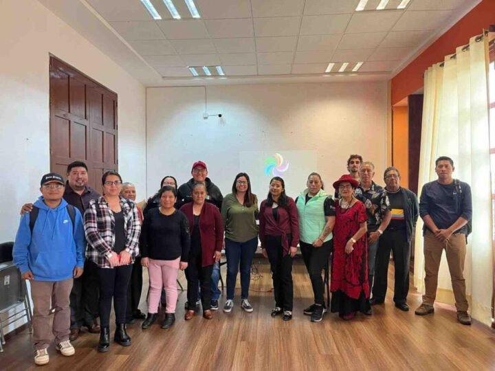 CAPACITAN A PRESTADORES DE SERVICIOS