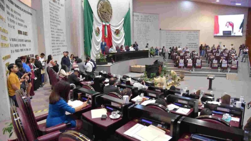 SE REINCORPORAN DIPUTADOS A ACTIVIDADES LEGISLATIVAS