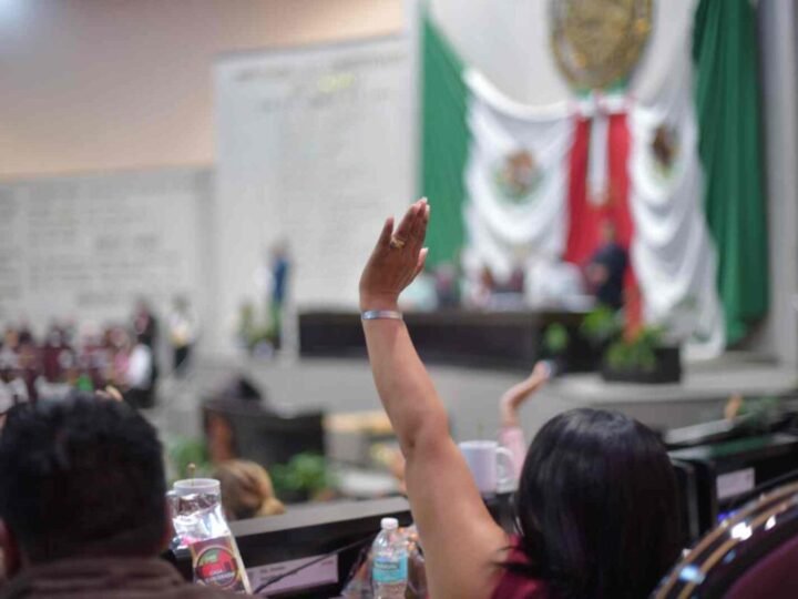APRUEBA CONGRESO NUEVA INTEGRACIÓN DE COMISIONES LEGISLATIVAS