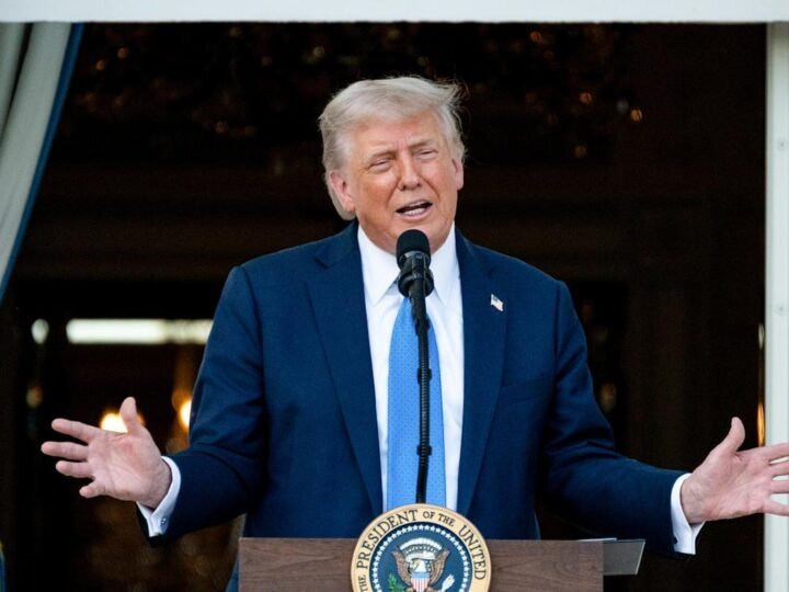 TRUMP CONSIDERA AÑADIR 36 PAÍSES A LA PROHIBICIÓN DE VIAJAR