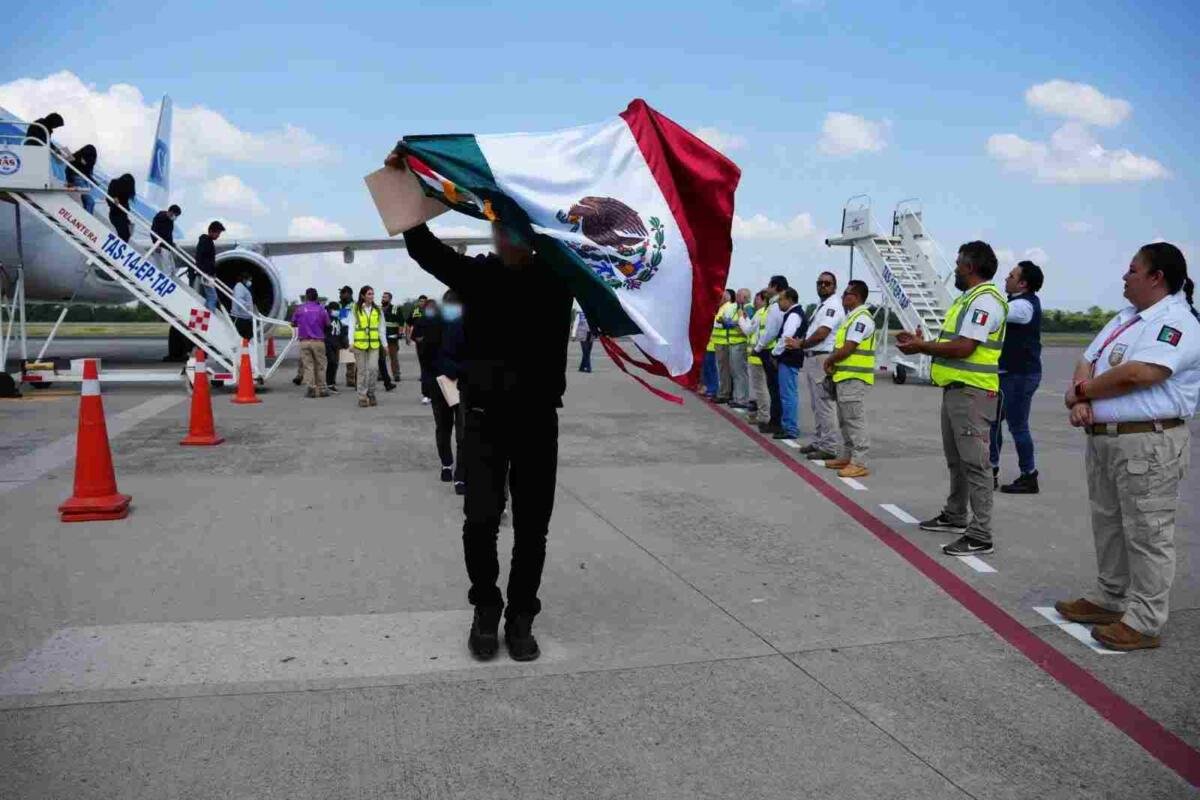 MÉXICO HA RECIBIDO A 56 MIL 298 CONNACIONALES REPATRIADOS POR ESTADOS UNIDOS