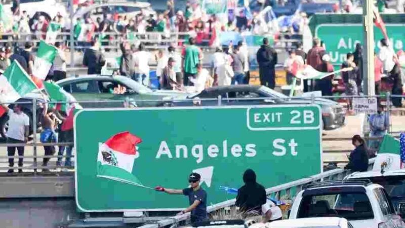 SUMAN 222 MEXICANOS DETENIDOS EN REDADAS Y PROTESTAS EN LOS ÁNGELES