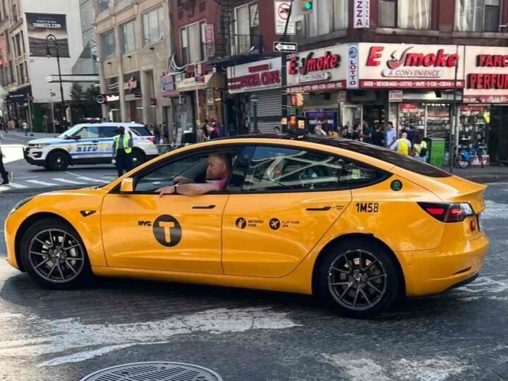 TESLA LANZA SU PRIMER SERVICIO DE TAXI AUTÓNOMO EN TEXAS