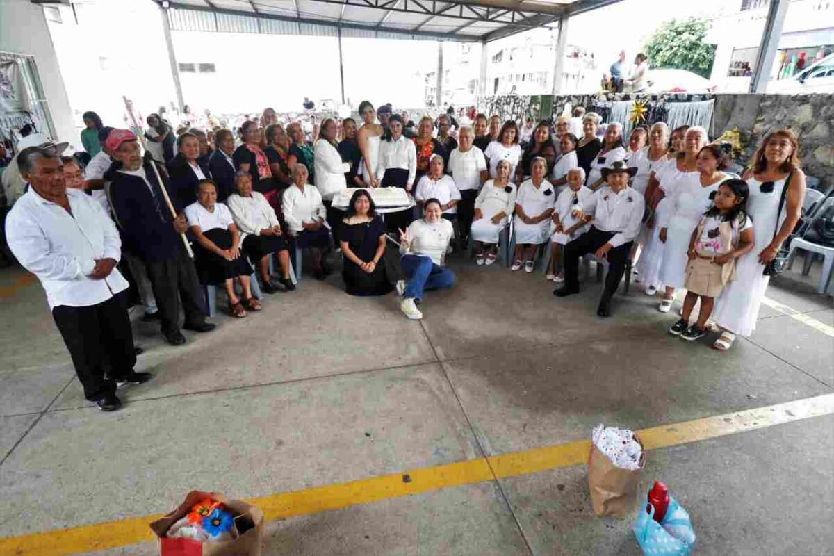 CELEBRA CLUB DEL ABUELO 10 AÑOS DE FUNDACIÓN