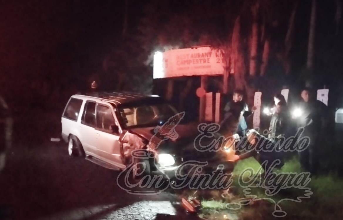 CHOCA CAMIONETA EN COSCOMATEPEC