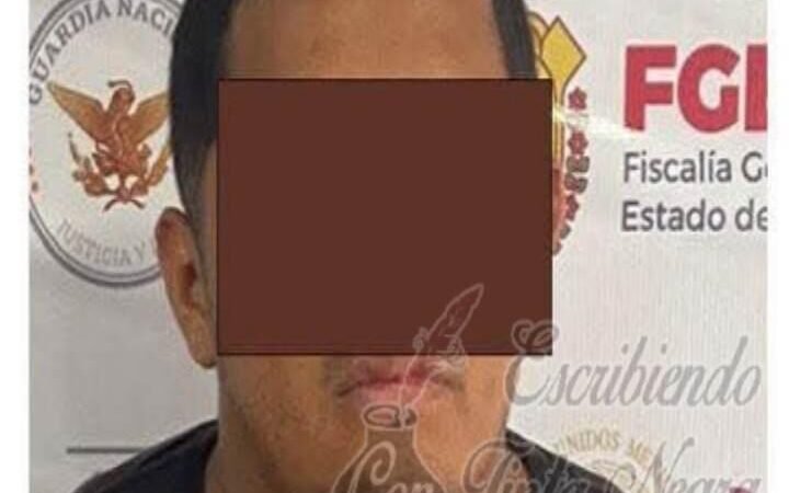 CAPTURAN A PAREJA DE EXTORSIONADORES
