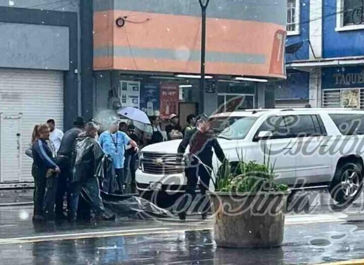 CAMIONETA ATROPELLA A EMPLEADA DE PARQUES Y JARDÍNES; MURIÓ EN EL HOSPITAL