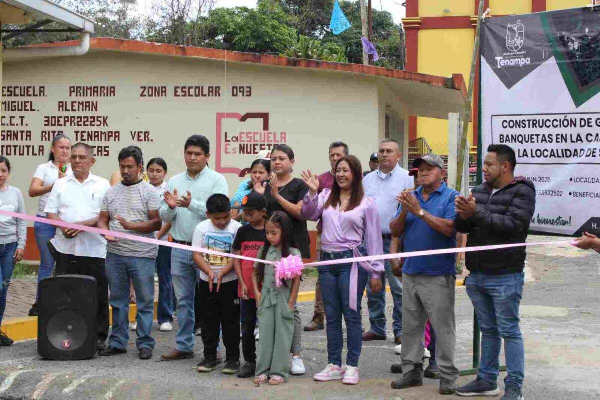 INAUGURA ALCALDESA OBRA EN SANTA RITA