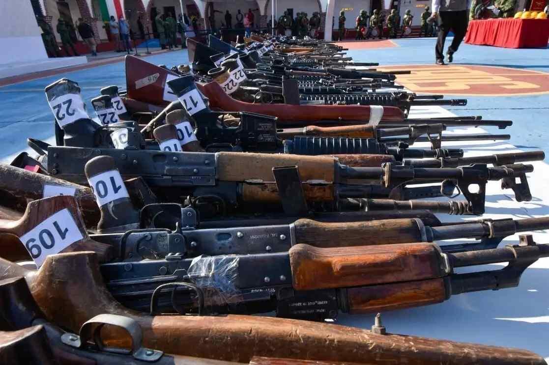 MÉXICO PIDE A ESTADOS UNIDOS RECIPROCIDAD PARA FRENAR TRÁFICO DE ARMAS