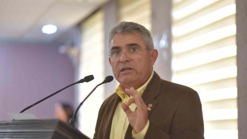 PIDE DIPUTADO MIGUEL PINTOS A MUNICIPIOS CUMPLIR CON OBLIGACIONES FISCALES