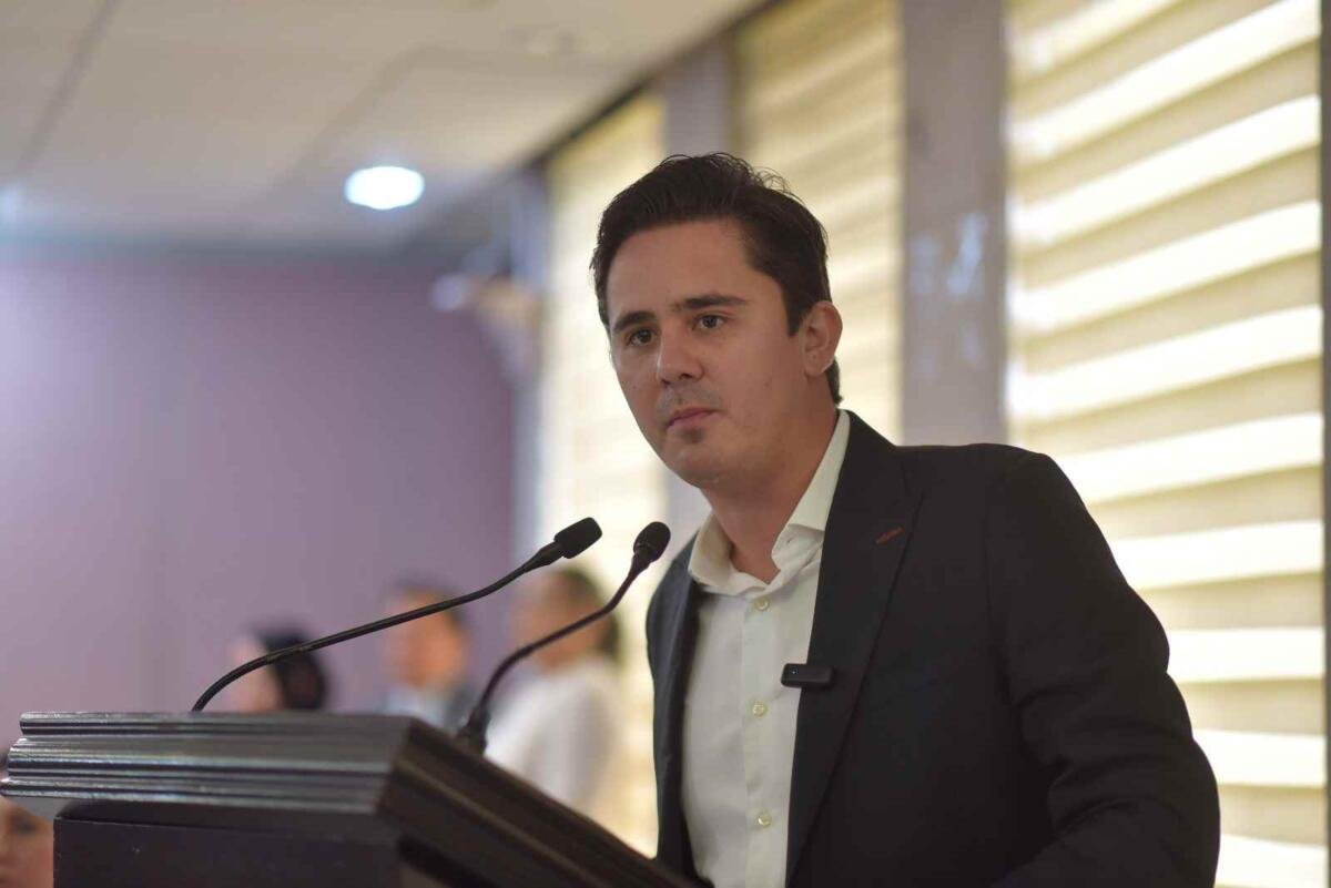 COPIAS CERTIFICADAS QUE CONFORMEN ENTREGA-RECEPCIÓN SERÍAN SIN COSTO: FARARONI MAGAÑA