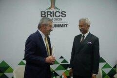MÉXICO PIDE ANTE LOS BRICS DESTINAR EL 1% DEL GASTO MUNDIAL EN ARMAS A PROGRAMA DE REFORESTACIÓN