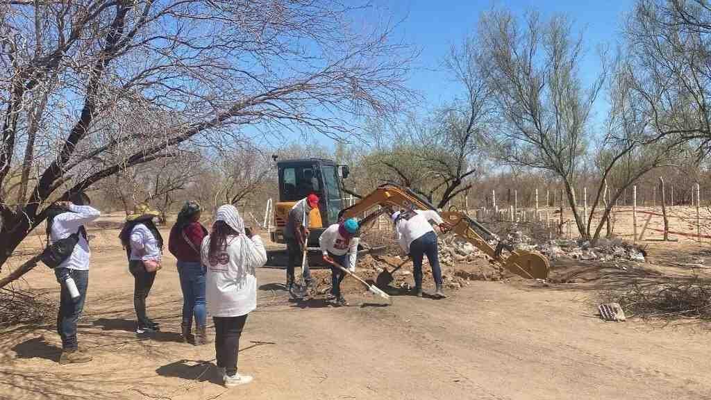 HALLAN FOSAS CON RESTOS HUMANOS Y MÁS DE 200 PRENDAS
