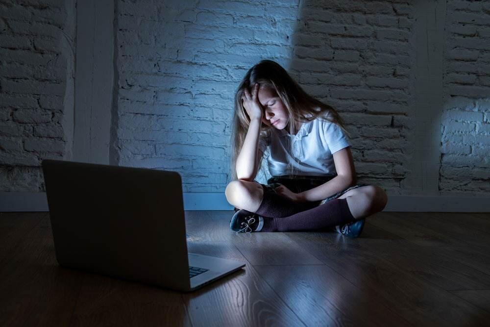 MUJERES LAS MÁS AFECTADAS POR CIBERACOSO EN 2024: INEGI