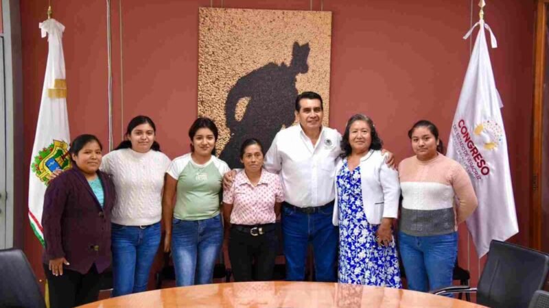 ATIENDE DIPUTADO ESTEBAN BAUTISTA A LA CIUDADANÍA VERACRUZANA
