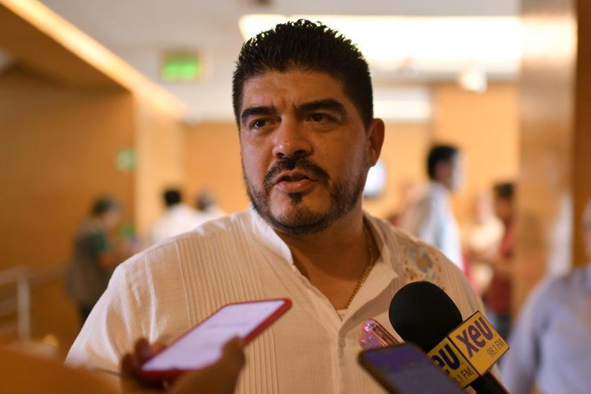 ZENYAZEN ESCOBAR AFIRMA QUE NO ES DUEÑO DE RANCHO NI CABALLOS