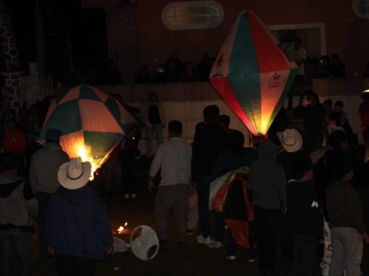 UN ÉXITO, FESTIVAL DE GLOBOS DE CANTOYA EN CALCAHUALCO