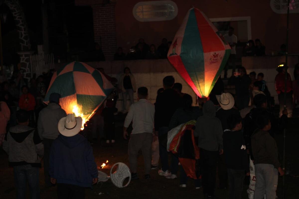 UN ÉXITO, FESTIVAL DE GLOBOS DE CANTOYA EN CALCAHUALCO