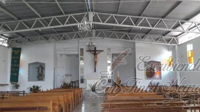 SE ROBAN CAMPANA DE UNA CAPILLA