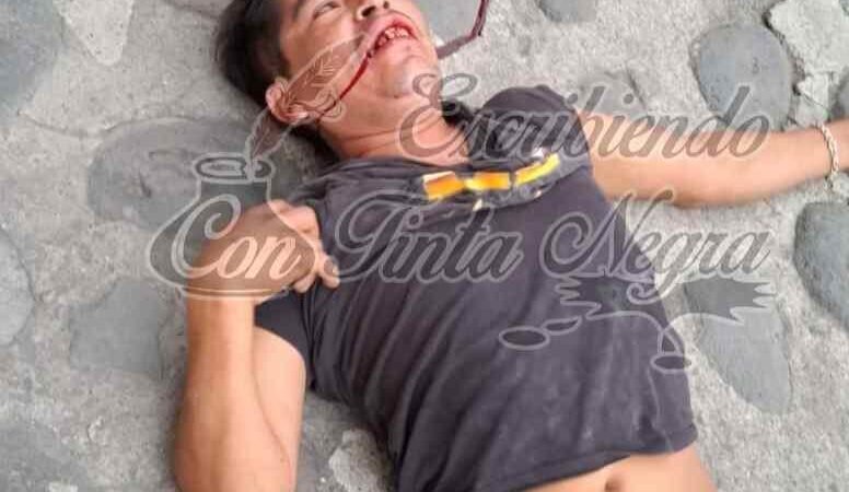 SE DISPUTAN EL AMOR DE UNA MUJER A TUBAZOS