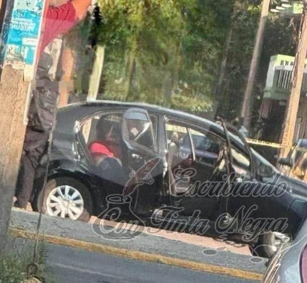 SE ENFRENTAN ROBA AUTOS A LA POLICÍA; UN DELINCUENTE MURIÓ
