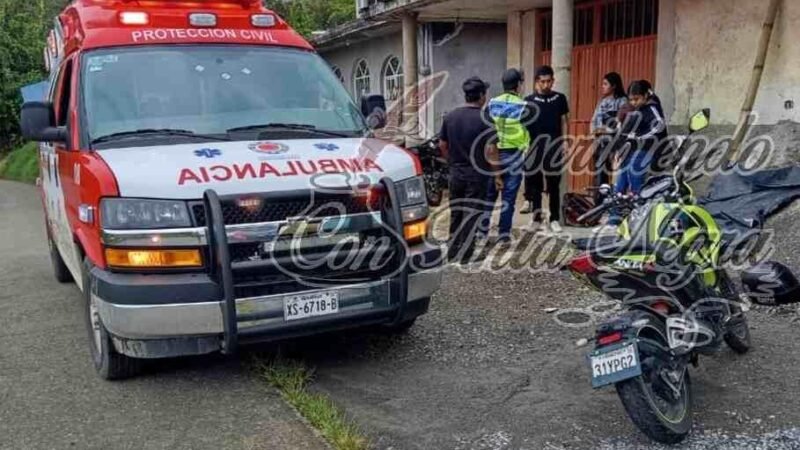 CHOCAN MOTOCICLISTAS SOBRE CARRETERA A TOZONGO