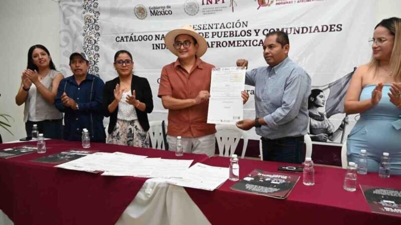 TOMATLÁN RECIBE CONSTANCIA DE REGISTRO INDÍGENA