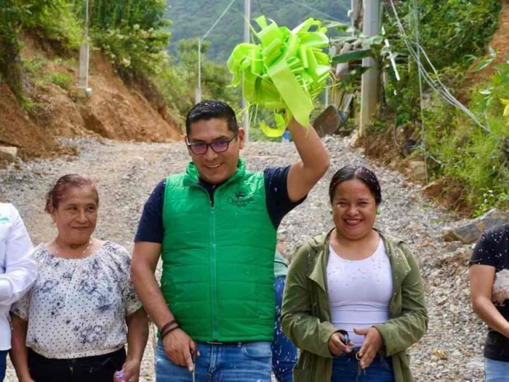 INAUGURA ALCALDE DE CHOCAMÁN OBRA EN TLACHINOLTEPETL