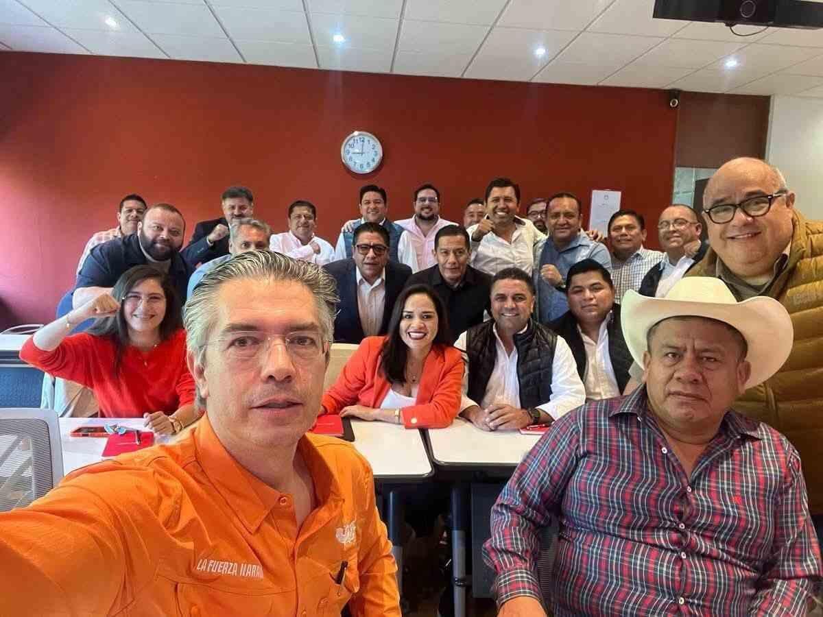 SE CAPACITAN ALCALDES ELECTOS