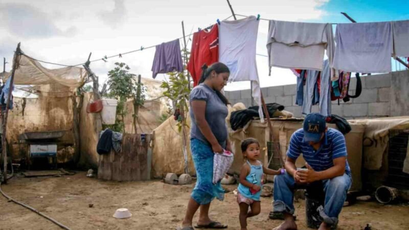 EN MÉXICO, 38.49 MILLONES DE PERSONAS VIVEN EN SITUACIÓN DE POBREZA