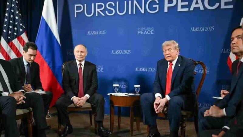 SIN ACUERDOS, PUTIN Y TRUMP TERMINAN REUNIÓN Y LA CALIFICAN COMO PRODUCTIVA