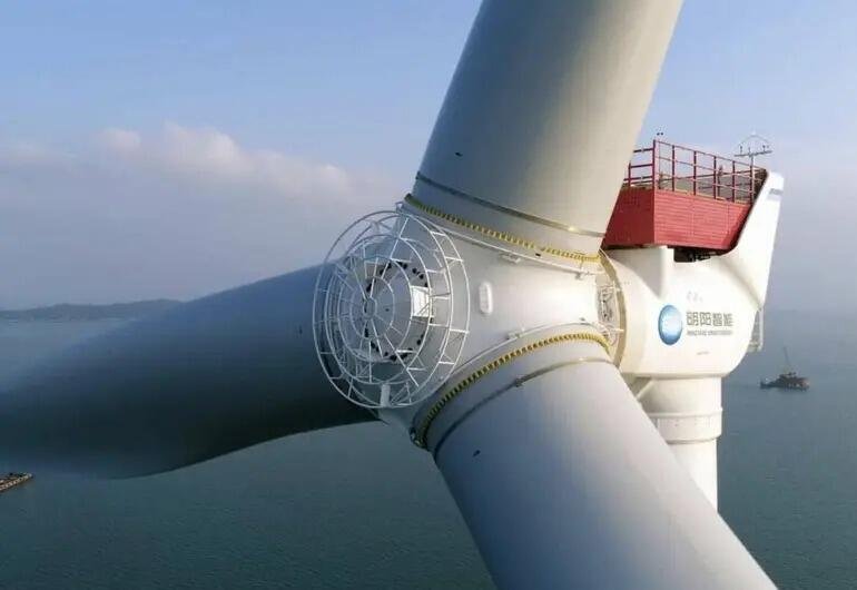 CHINA ENCIENDE LA TURBINA EÓLICA MÁS GRANDE DEL MUNDO